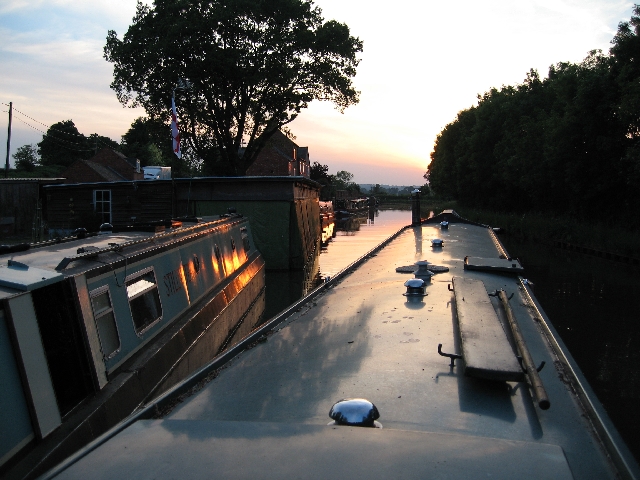 Leaving our mooring at High House Wharf