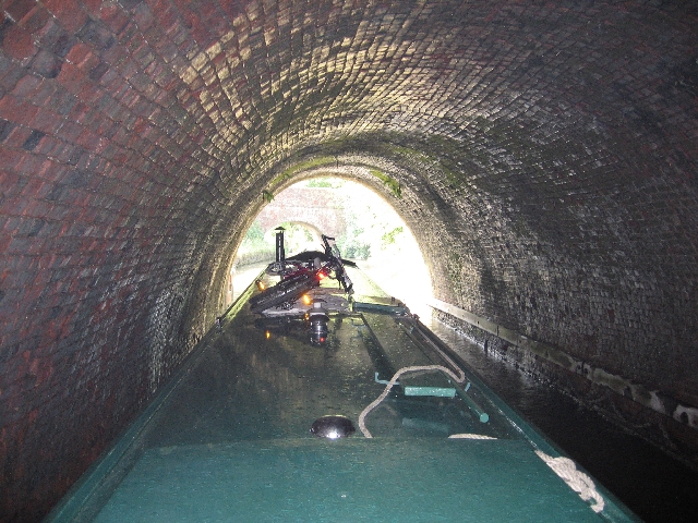 Leaving the Crick Tunnel.